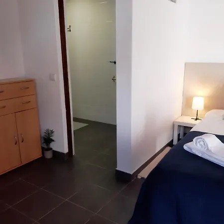 A Cerca Lejlighed